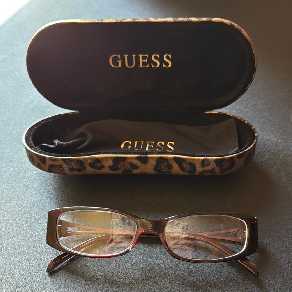 Guess y2k Glasses with leopard print hardshell case